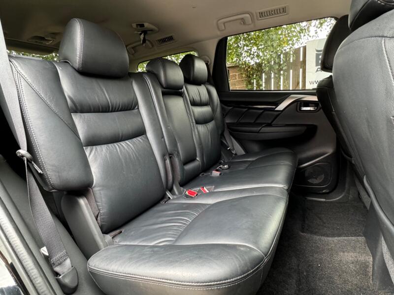 MITSUBISHI SHOGUN SPORT