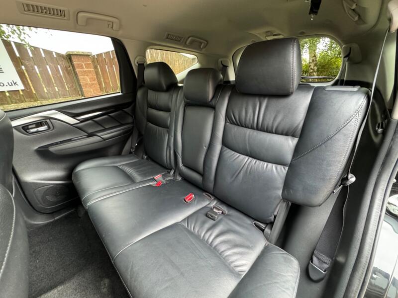 MITSUBISHI SHOGUN SPORT