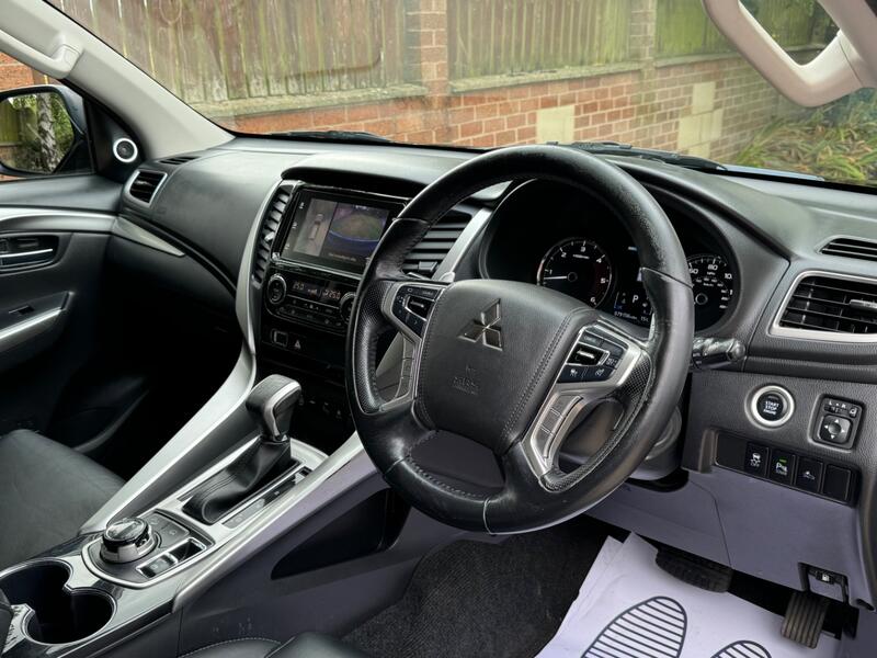 MITSUBISHI SHOGUN SPORT