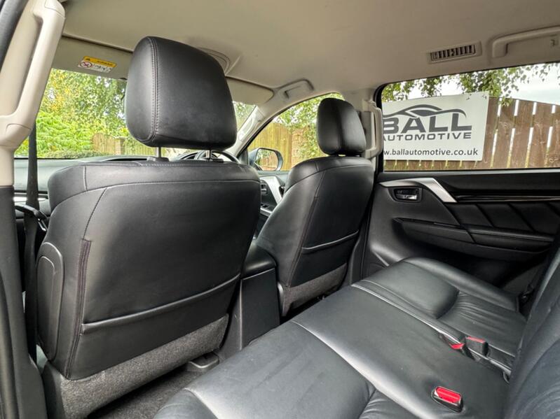MITSUBISHI SHOGUN SPORT