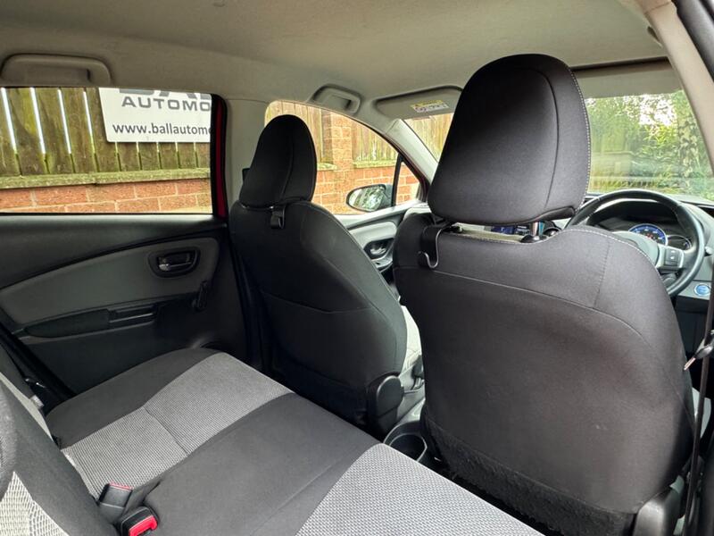 TOYOTA YARIS
