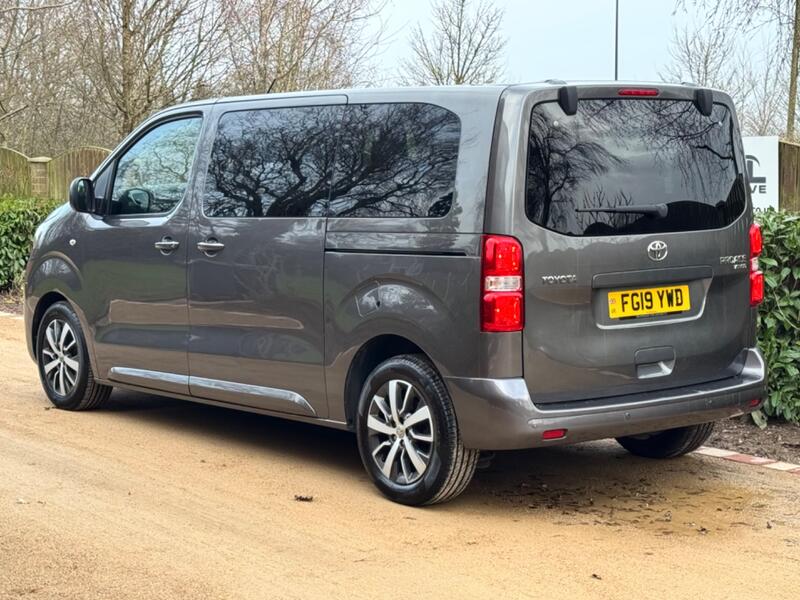 TOYOTA PROACE VERSO