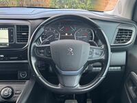 PEUGEOT TRAVELLER