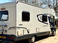 SWIFT ESCAPE 686