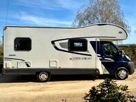 SWIFT ESCAPE 686