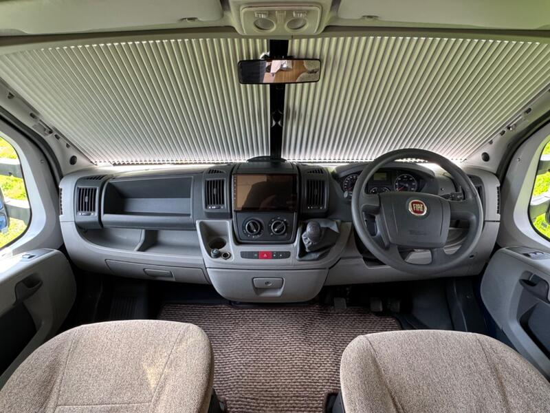 SWIFT ESCAPE 686