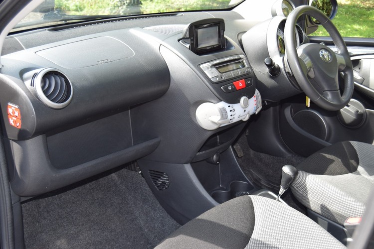 TOYOTA AYGO