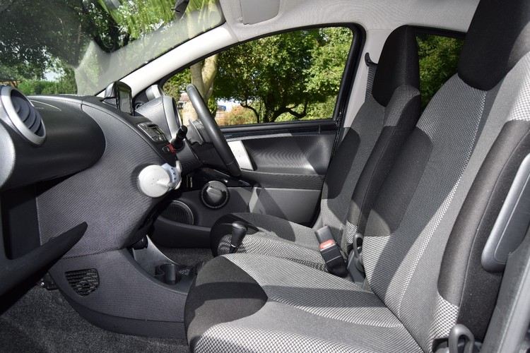 TOYOTA AYGO
