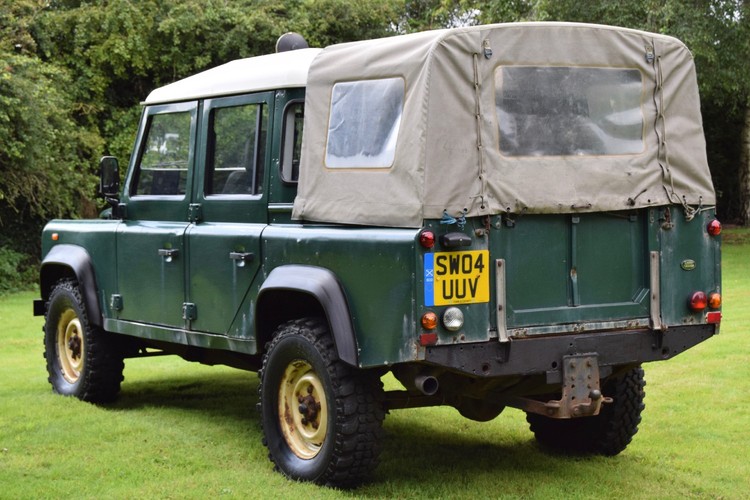 LAND ROVER DEFENDER
