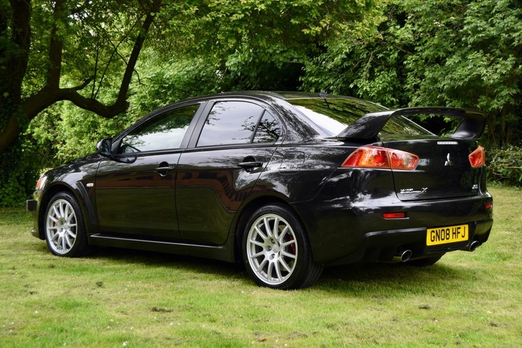 MITSUBISHI LANCER