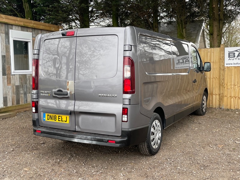 RENAULT TRAFIC