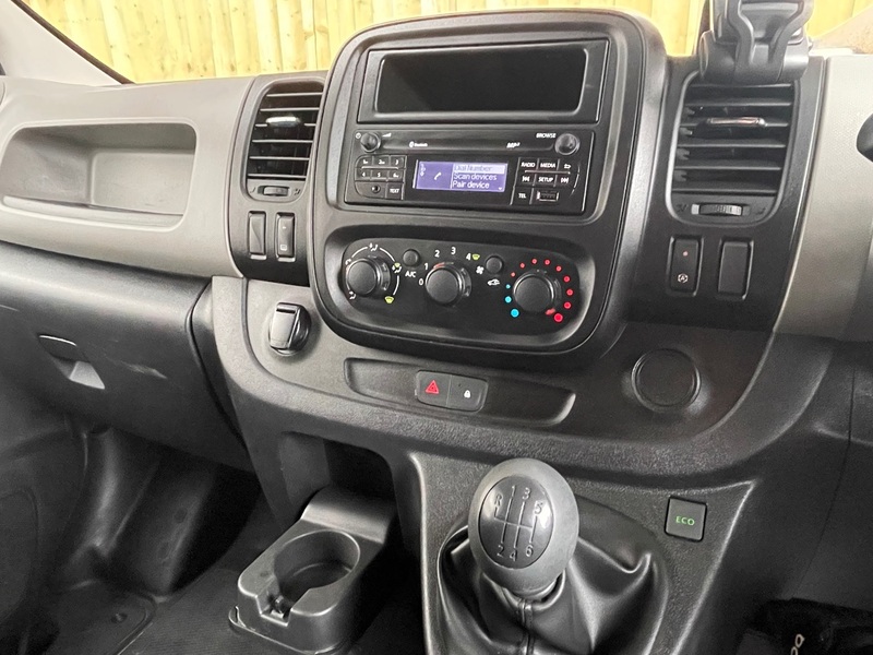 RENAULT TRAFIC