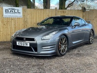 NISSAN GT-R