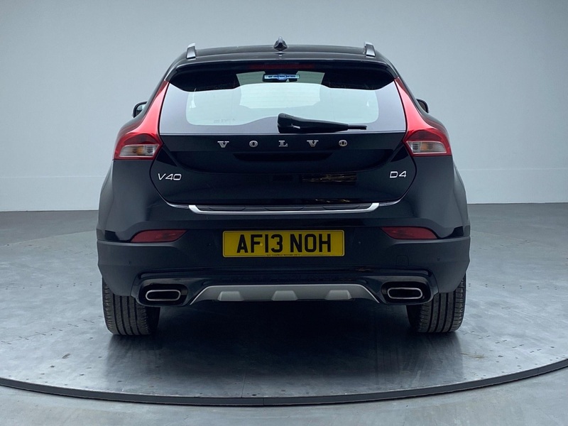 VOLVO V40