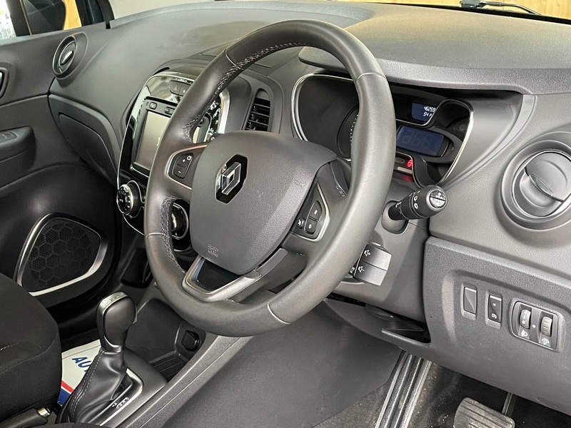 RENAULT CAPTUR