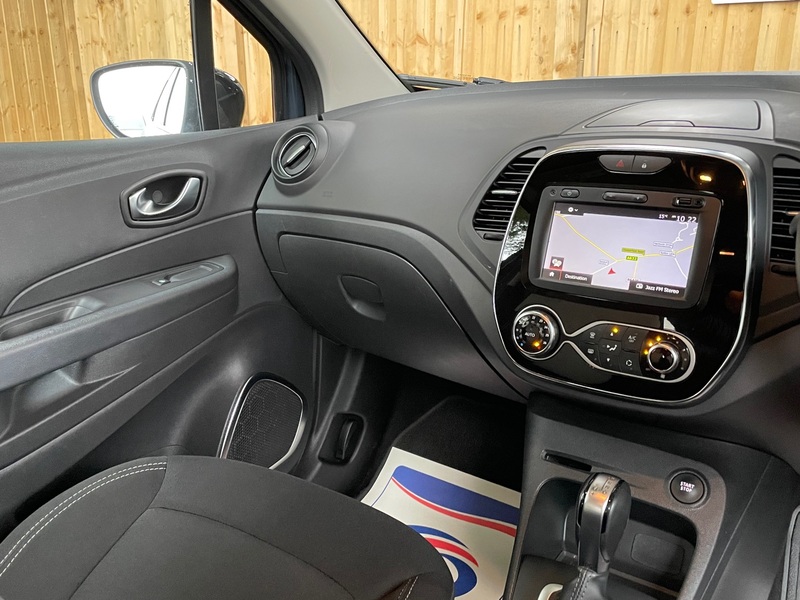 RENAULT CAPTUR